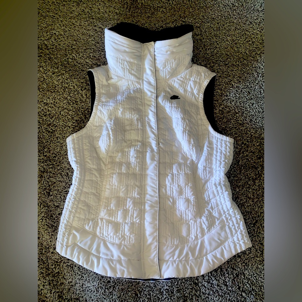 Women's Nike White Quilted Small Vest